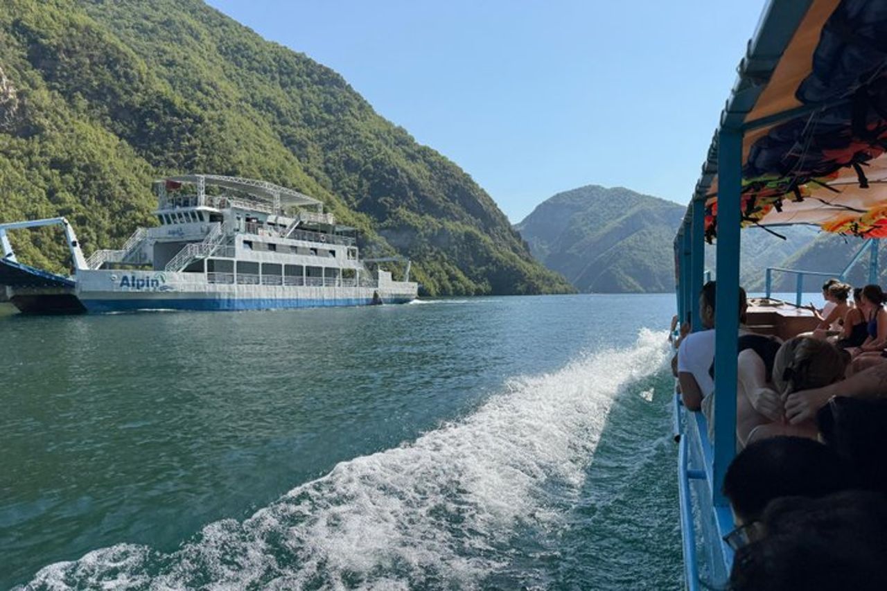 Fiume Shala e lago Komani - Gita di un giorno da Tirana / Durazzo / Scutari — 4