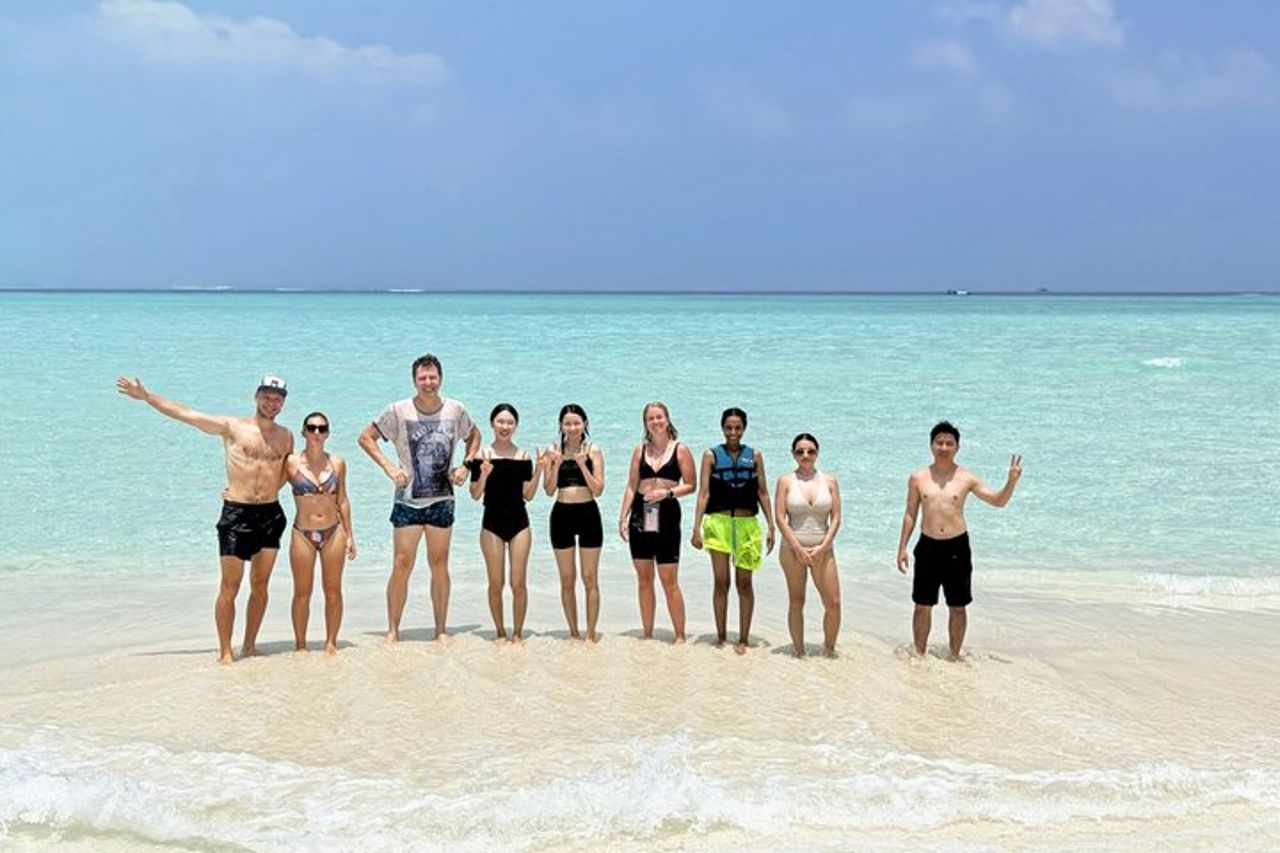 Maldive : Snorkeling con squali nutrice, barriera corallina, tour dei banchi di sabbia — 5