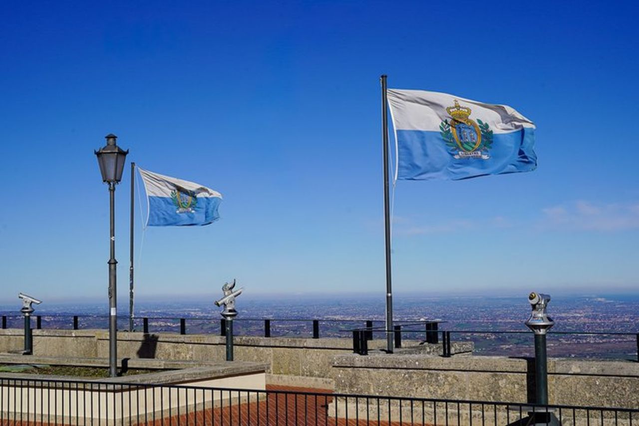 San Marino in Piccolo Gruppo: Tour Guidato con Pass 7 attrazioni — 2