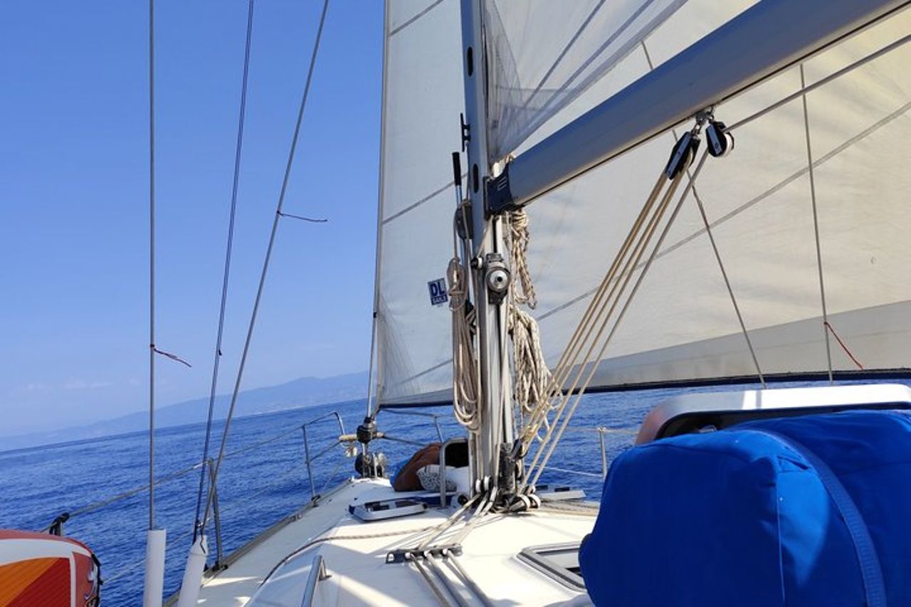 Escursioni a Vela da Messina Esplora la Bellezza dello Stretto