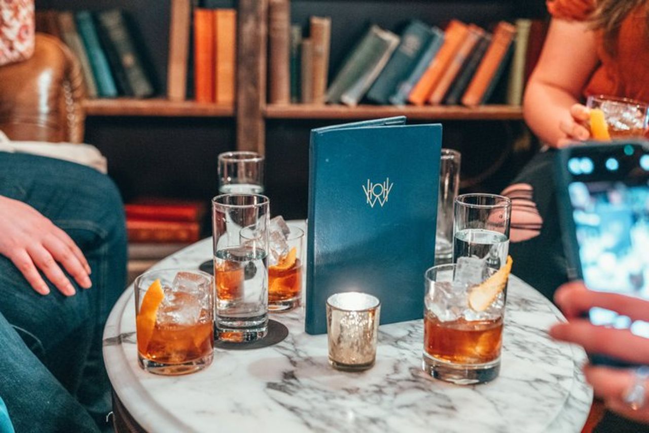 Phantoms of Prohibition: tour a piedi di fantasmi, cocktail e morsi — 6