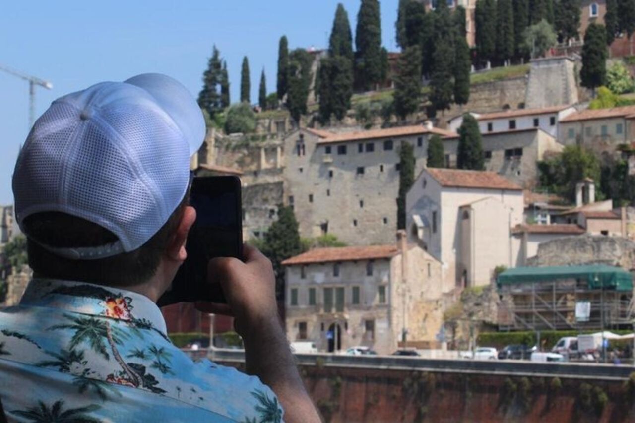 Da Padova: Tour di un giorno intero a Verona e il Lago di Garda — 4
