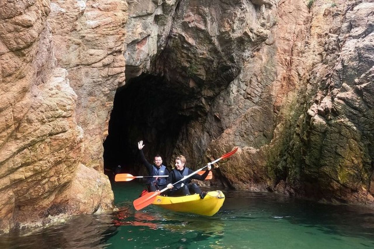 Tour guidato in kayak e snorkeling in Costa Brava: piccoli gruppi e pranzo — 3
