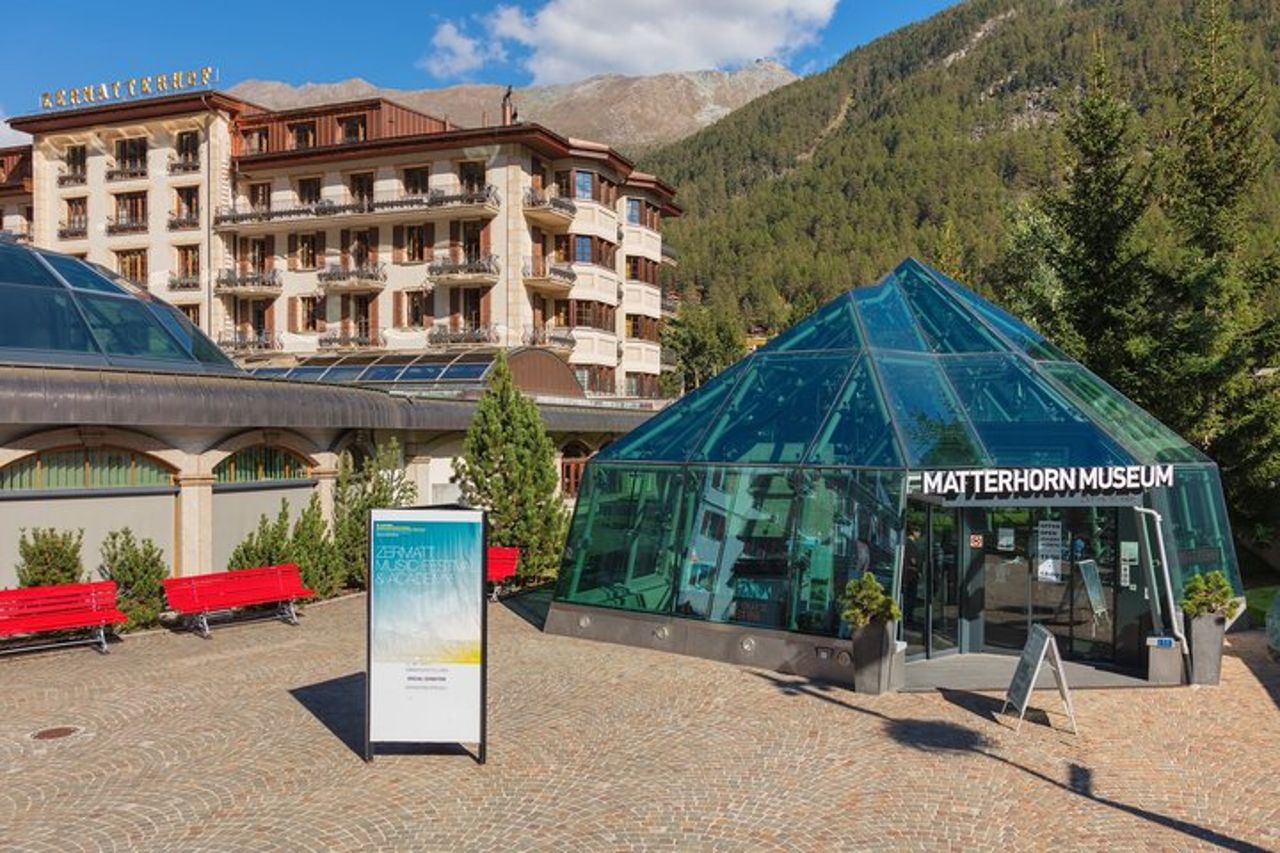 Tour privato a piedi del vecchio villaggio di Zermatt e del patrimonio alpino — 3