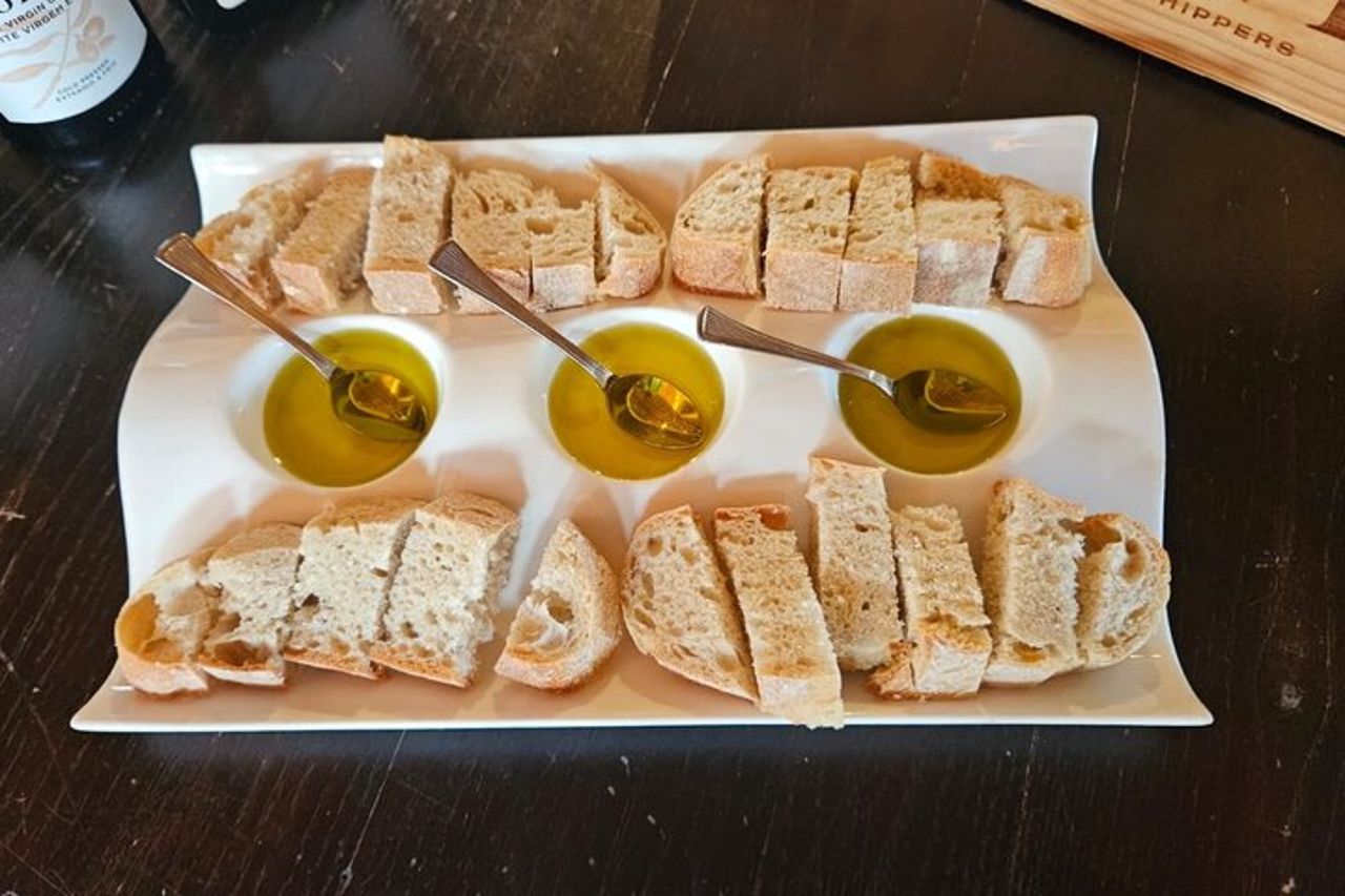 Tour per piccoli gruppi della Valle del Douro: 4 tenute, degustazione di vino e olio d'oliva — 6