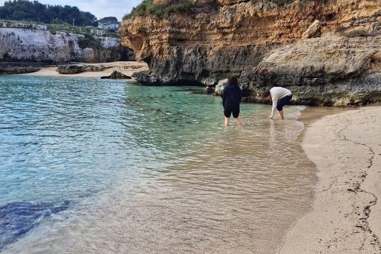 Polignano e Monopoli: Boat tour nelle grotte con marinaio locale — 8