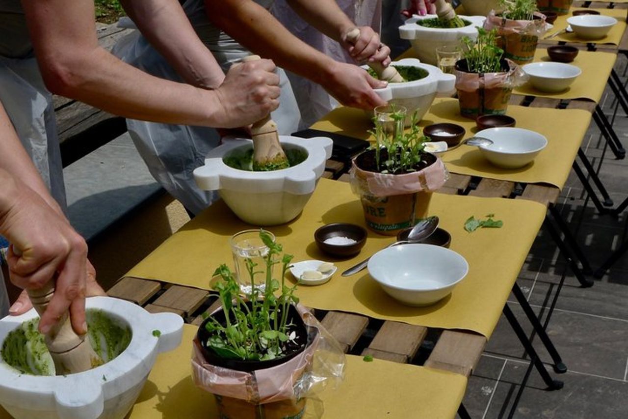 Manarola Private Pesto Experience Focaccia e degustazione di vini — 4