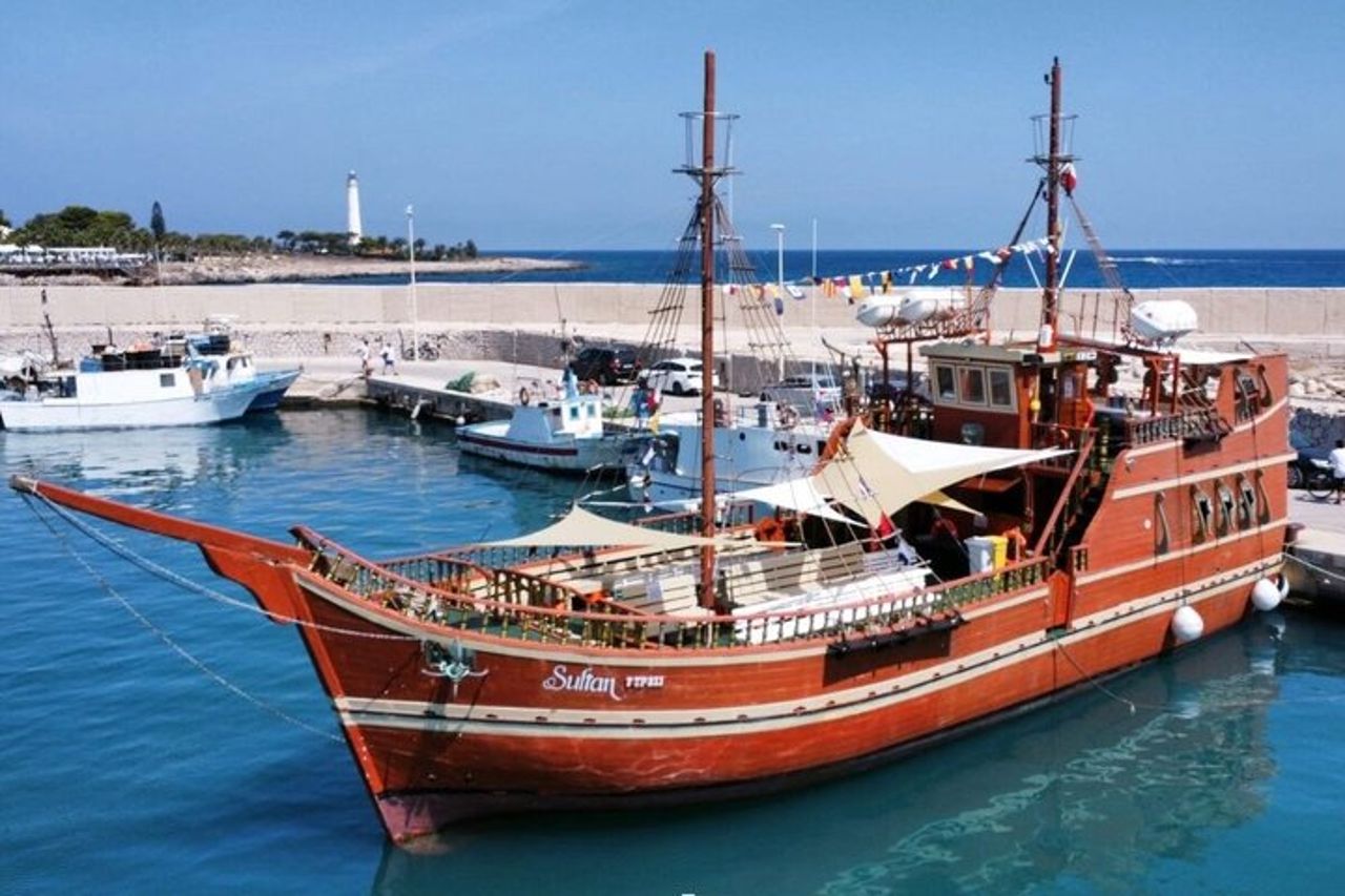 Escursione da San Vito Lo Capo con Galeone Sultan