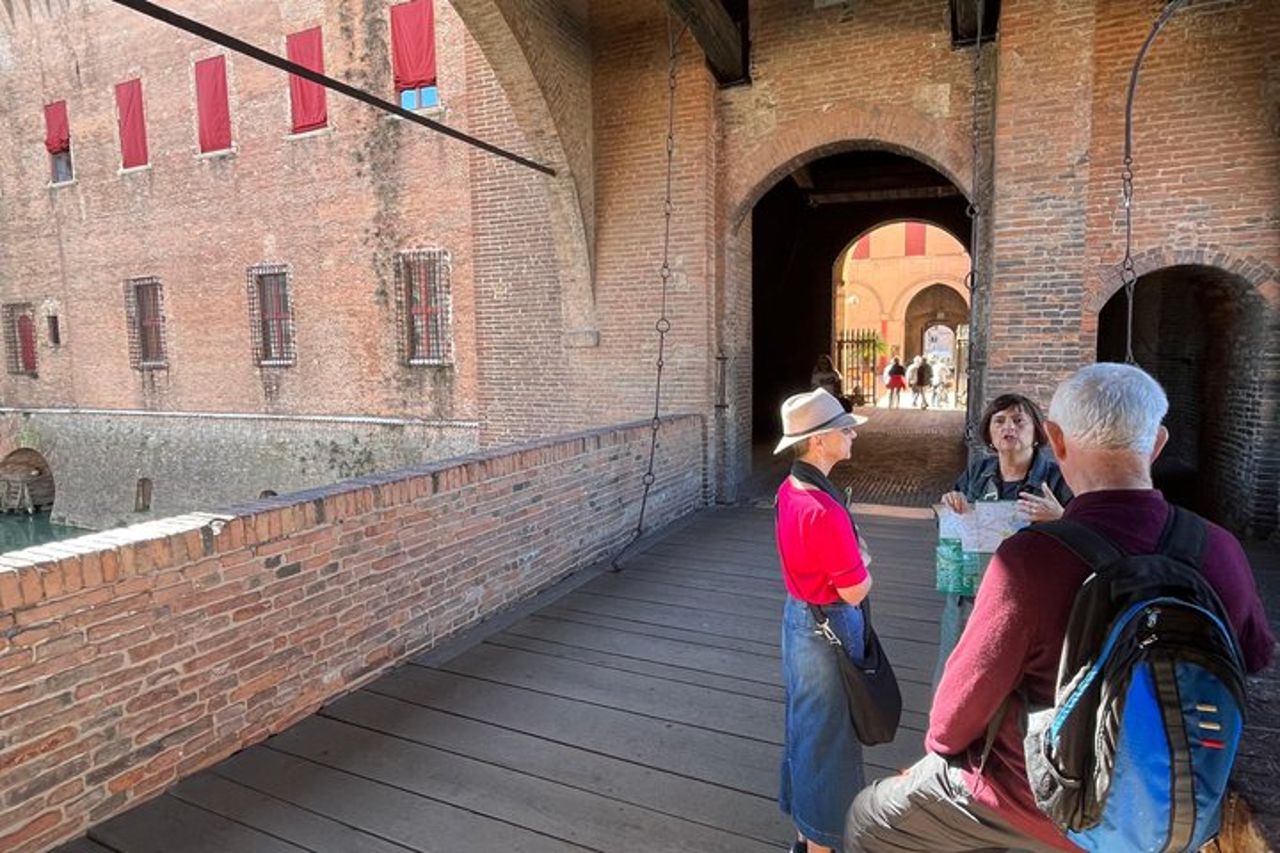 FERRARA - Tour privato di un giorno da Bologna — 2