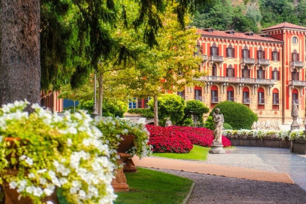 Lago di Como Tour in Barca di Legno con Skipper — 7