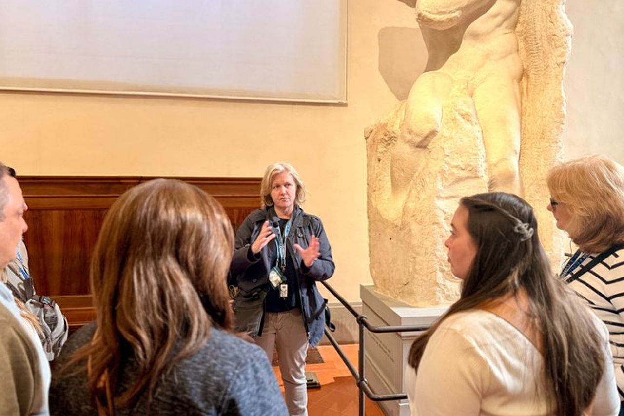 Uffizi & Accademia Ingresso a tempo : Tour a piedi del Duomo per piccoli gruppi — 5