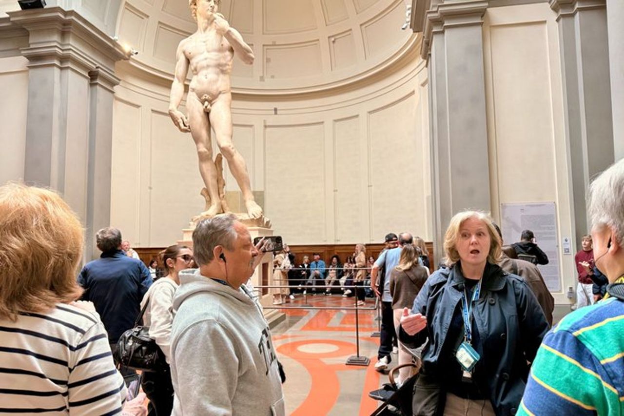 Uffizi & Accademia Ingresso a tempo : Tour a piedi del Duomo per piccoli gruppi