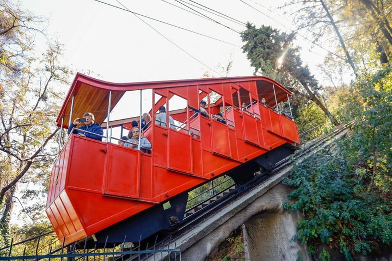 Scopri Santiago: autobus turistico, la collina di San Cristóbal e il vino. — 3