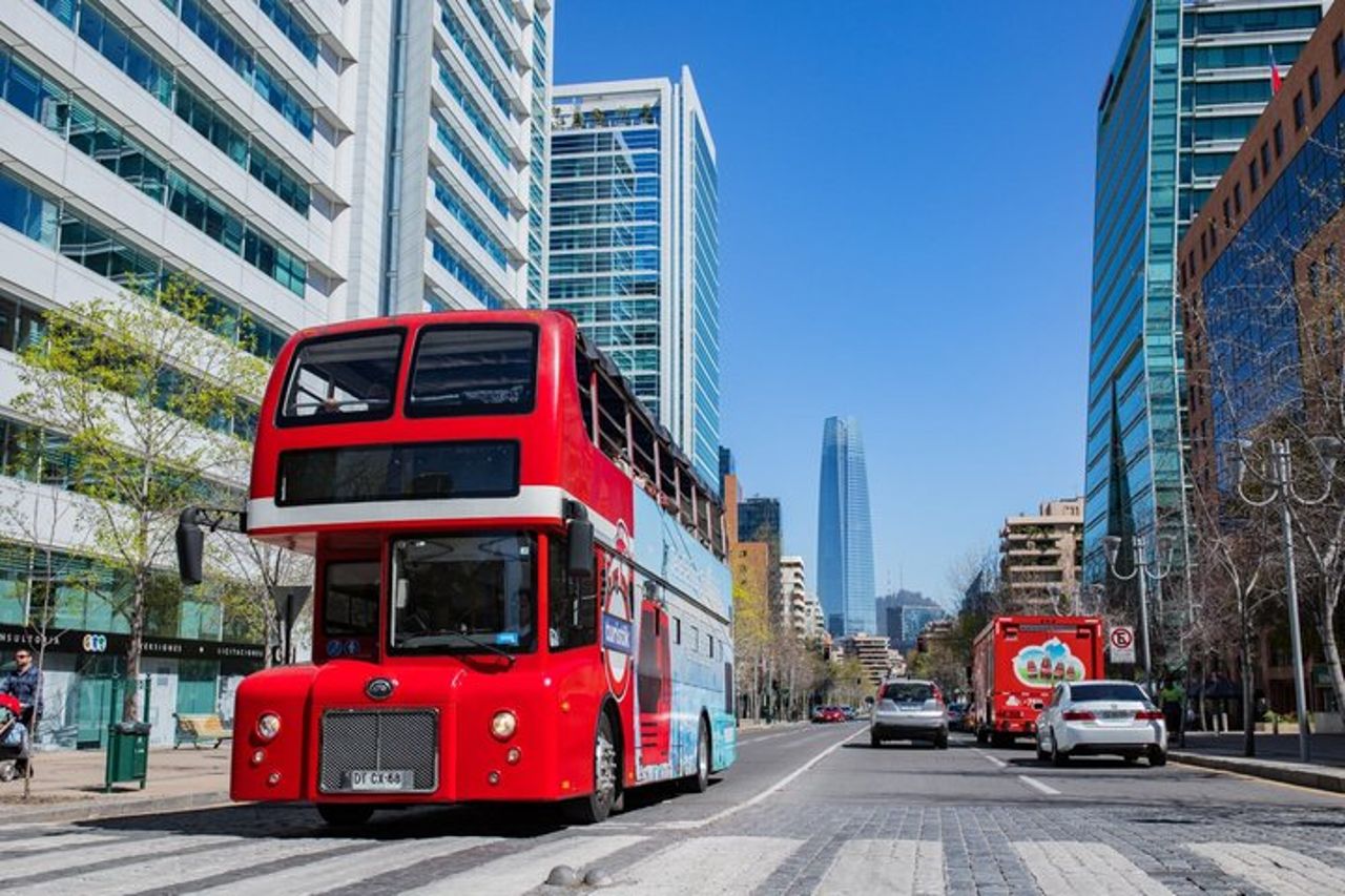 Scopri Santiago: autobus turistico, la collina di San Cristóbal e il vino. — 6