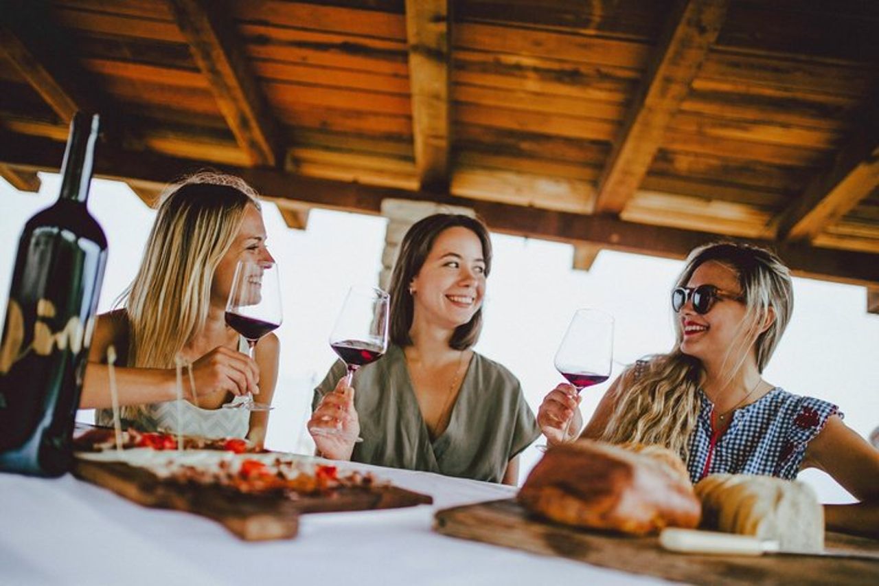 Dubrovnik Vino biologico e pranzo Cena Esperienza — 3