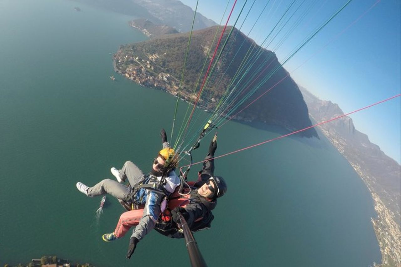 Parapendio tandem lago d'Iseo Lombardia — 8