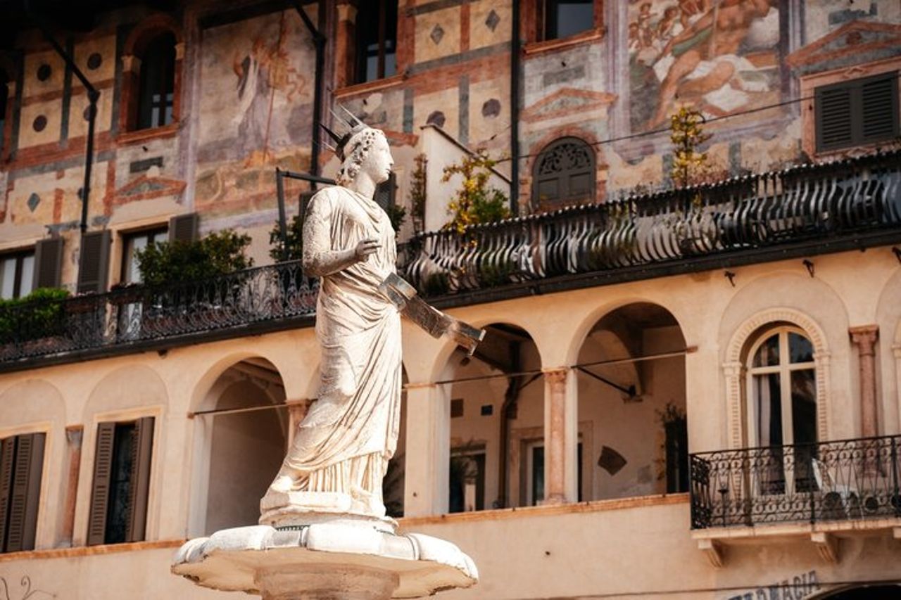 Visita guidata di Verona con accesso prioritario in Arena — 5