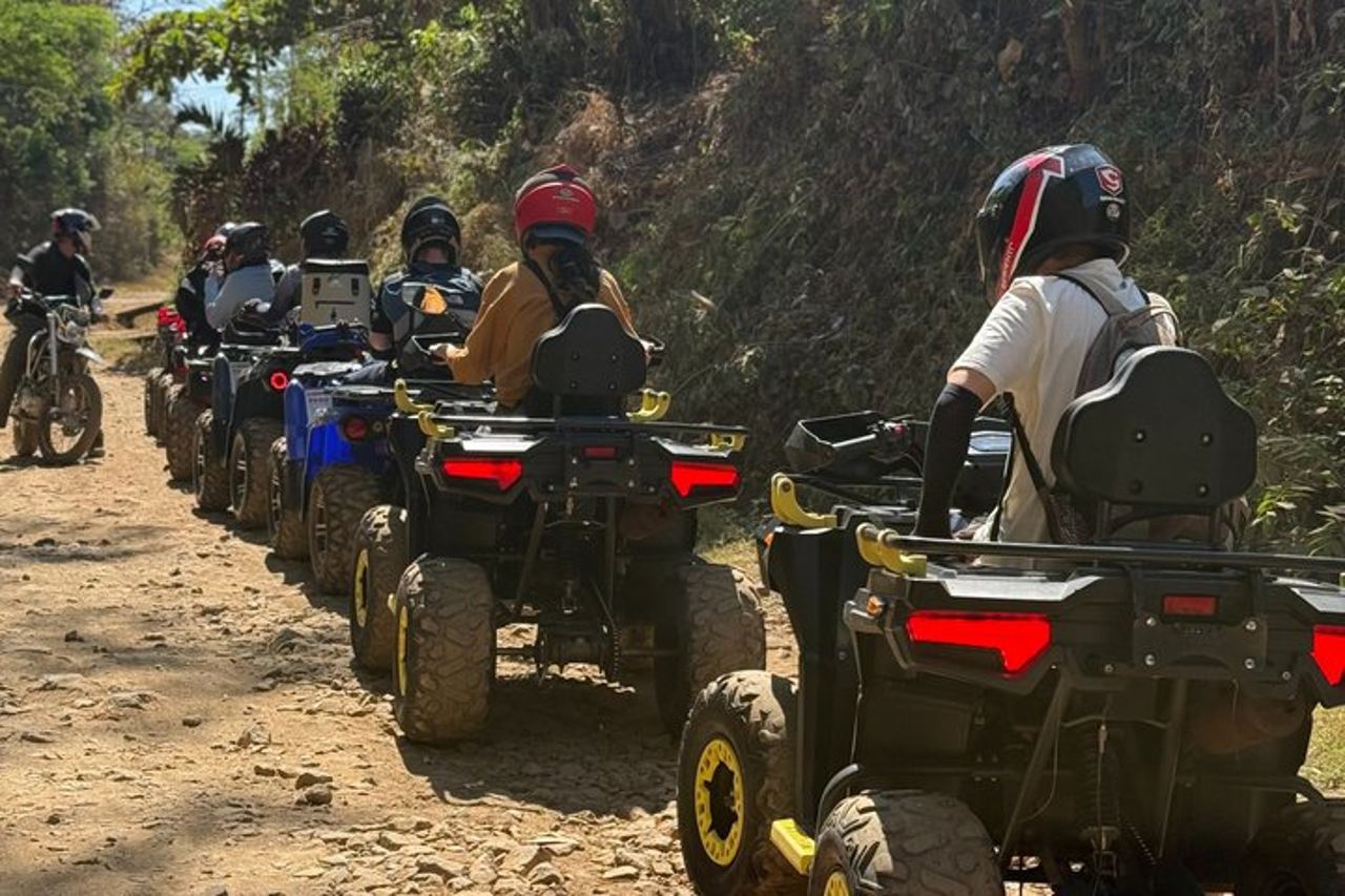 Spedizione guidata in ATV alle cascate El Espino Atiquizaya — 4