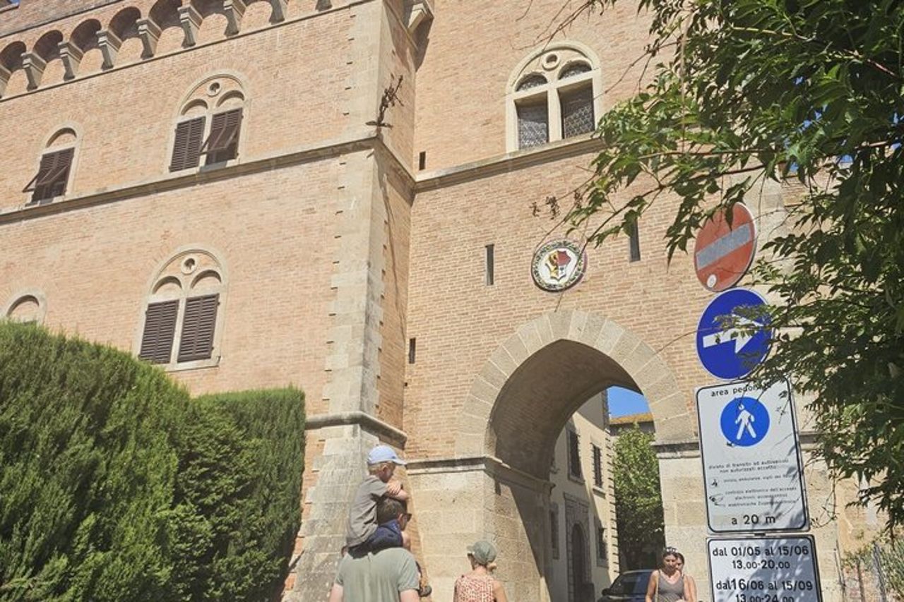 Firenze Private Day Trip Bolgheri Wine Experience e Volterra — 7