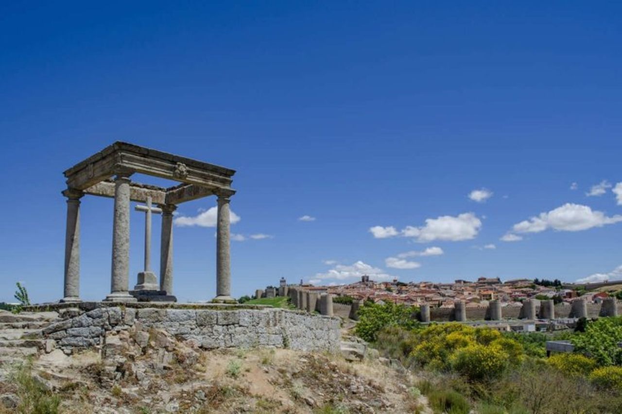Ciao Avila: Private 2 - Passeggiata introduttiva di un'ora in città con Guida Locale — 6