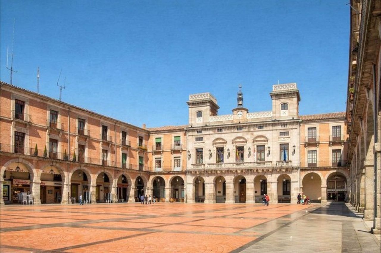 Ciao Avila: Private 2 - Passeggiata introduttiva di un'ora in città con Guida Locale — 9
