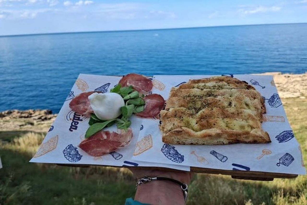 Da Monopoli Street Food Tour e tempo libero a Polignano a Mare — 4