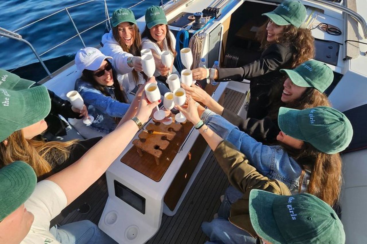 Marbella-tramonto da una barca a vela con bevande — 3