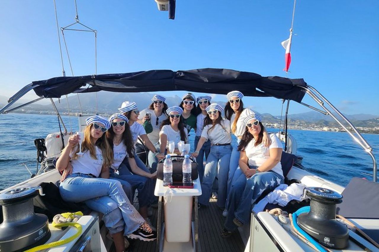 Marbella-tramonto da una barca a vela con bevande — 5