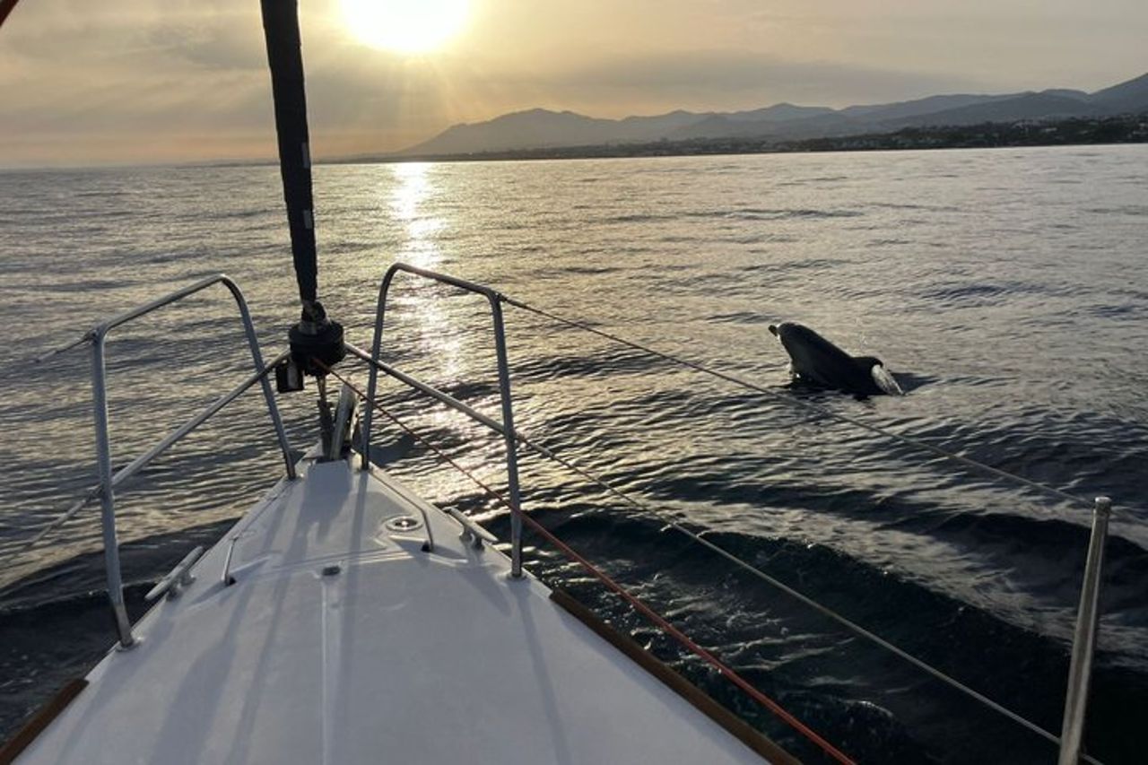 Marbella-tramonto da una barca a vela con bevande — 7