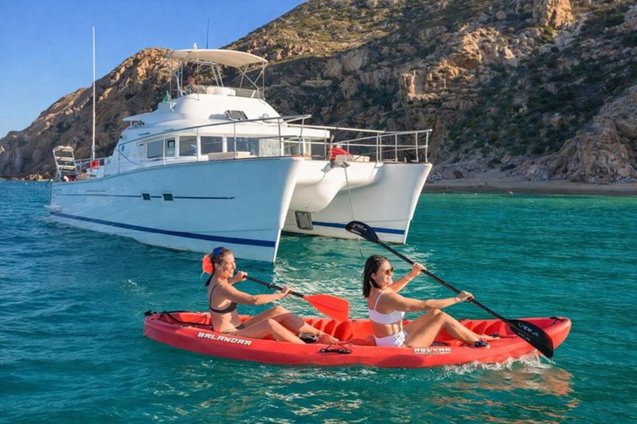Catamarano privato Yacht Cabo All-Inclusive Cibo e Open Bar