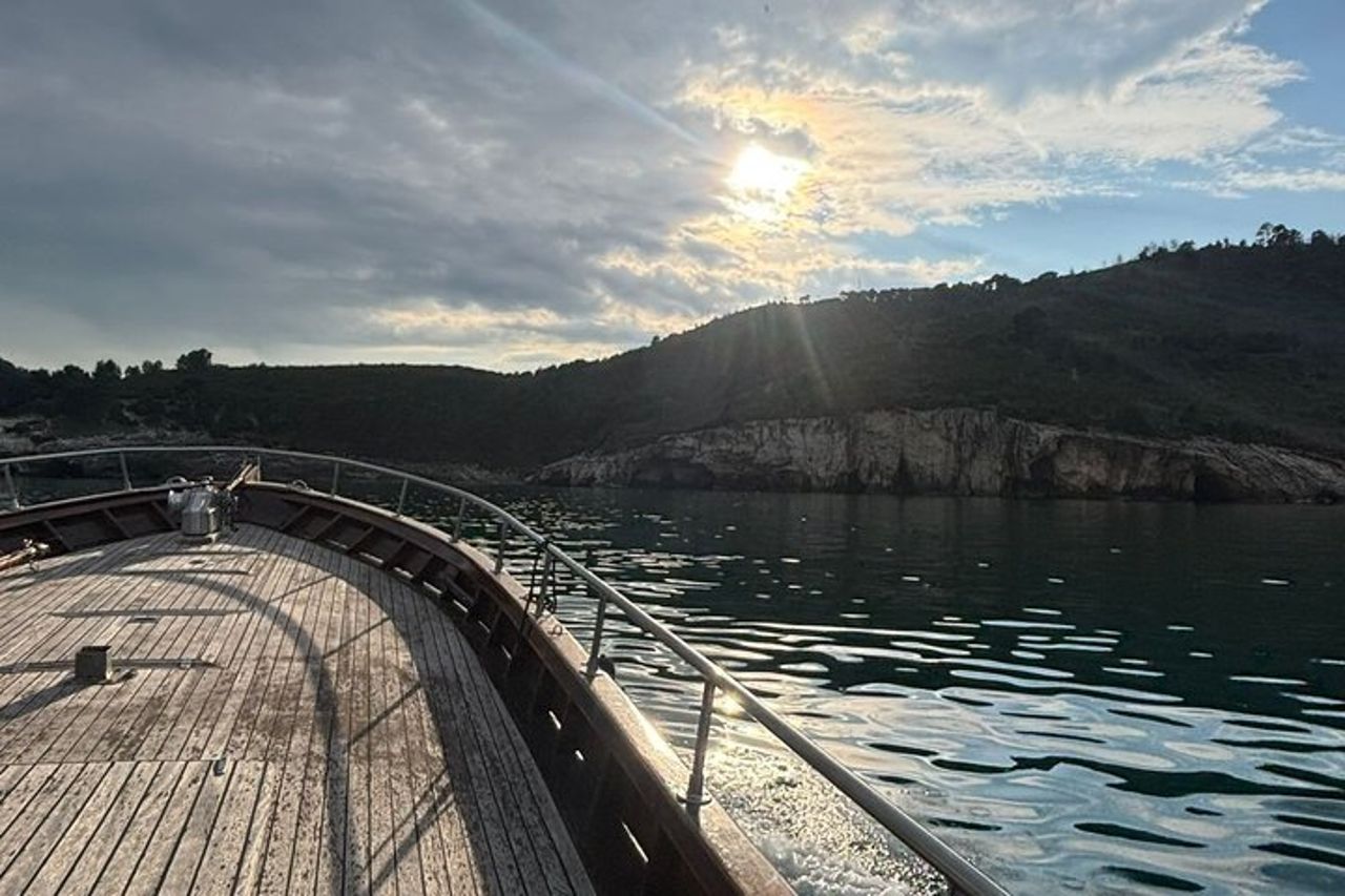 Tour in barca sul Gargano su un Gozzo tradizionale — 3