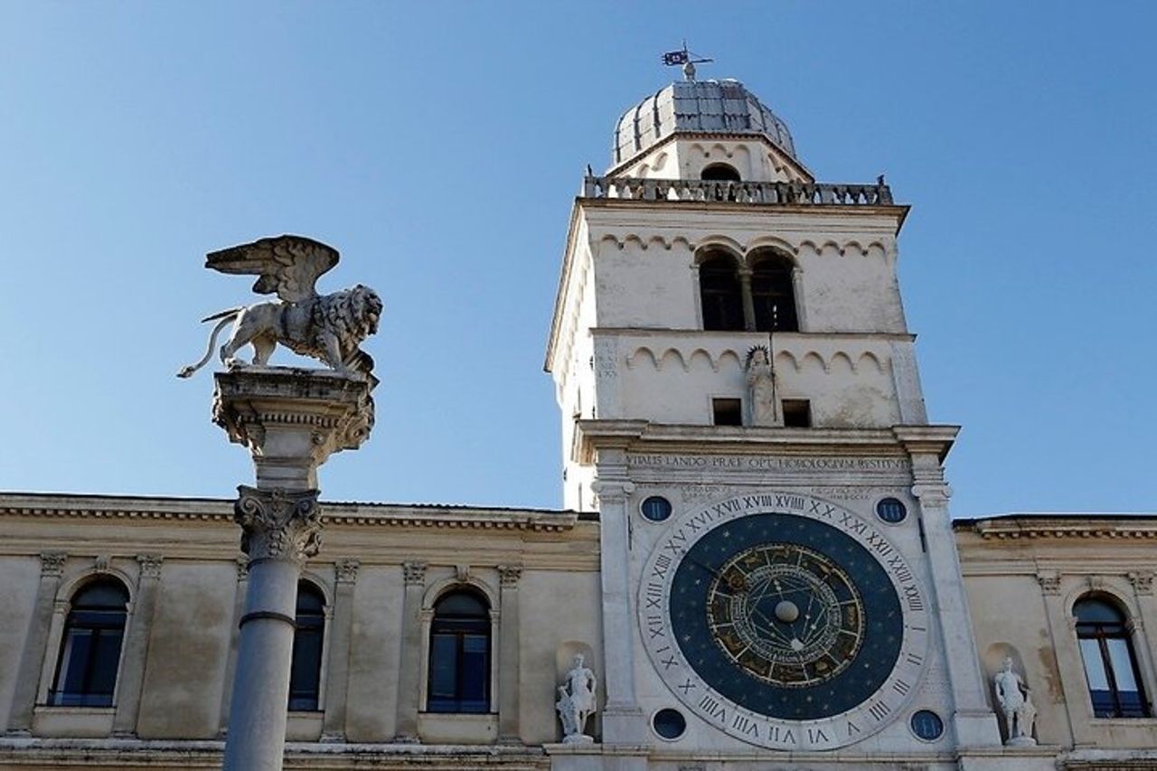 Trasferimento privato, servizio di autista, dall'aeroporto di Venezia Marco Polo a Padova — 4