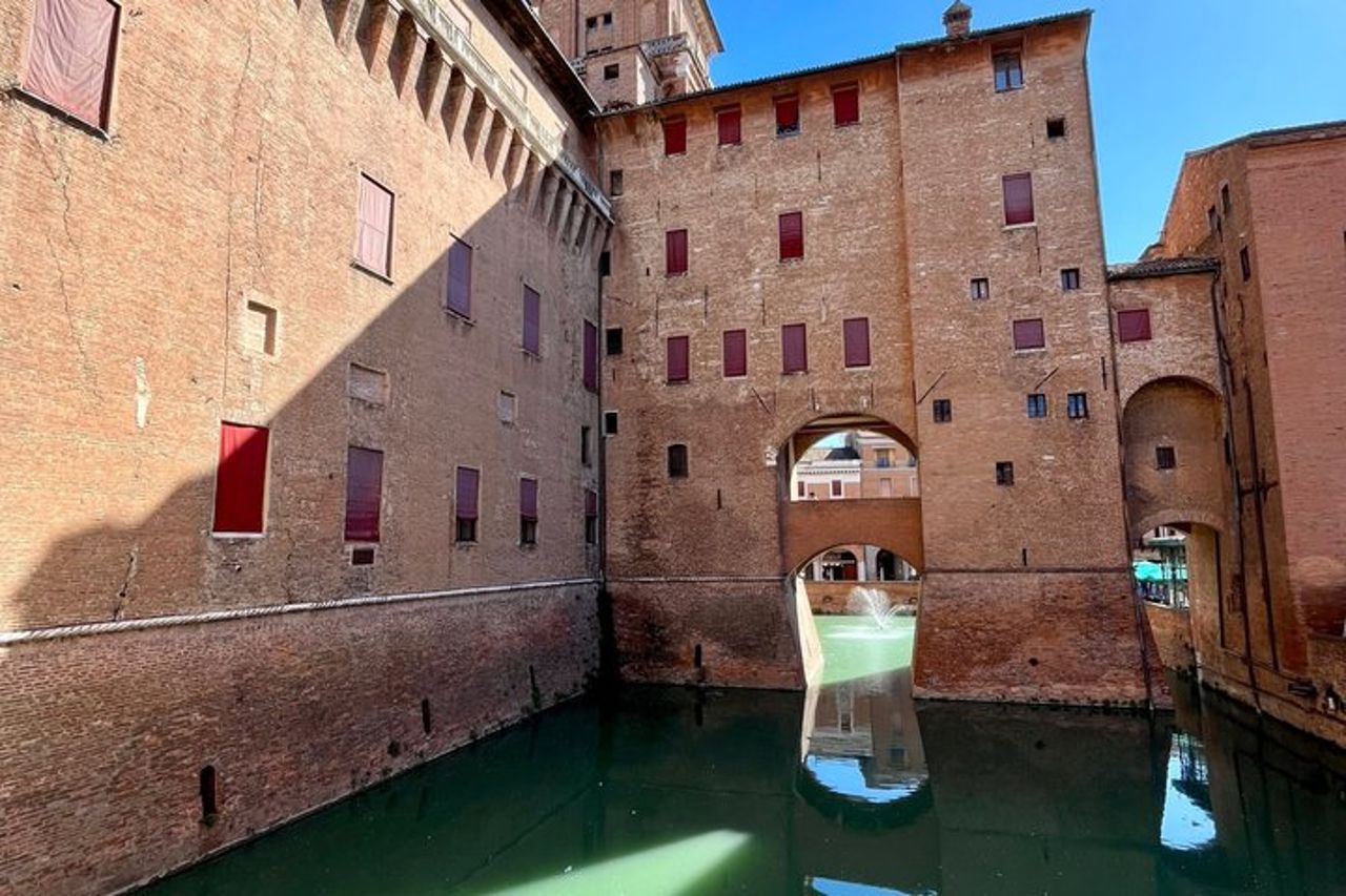 FERRARA - Tour privato di un giorno da Bologna — 4