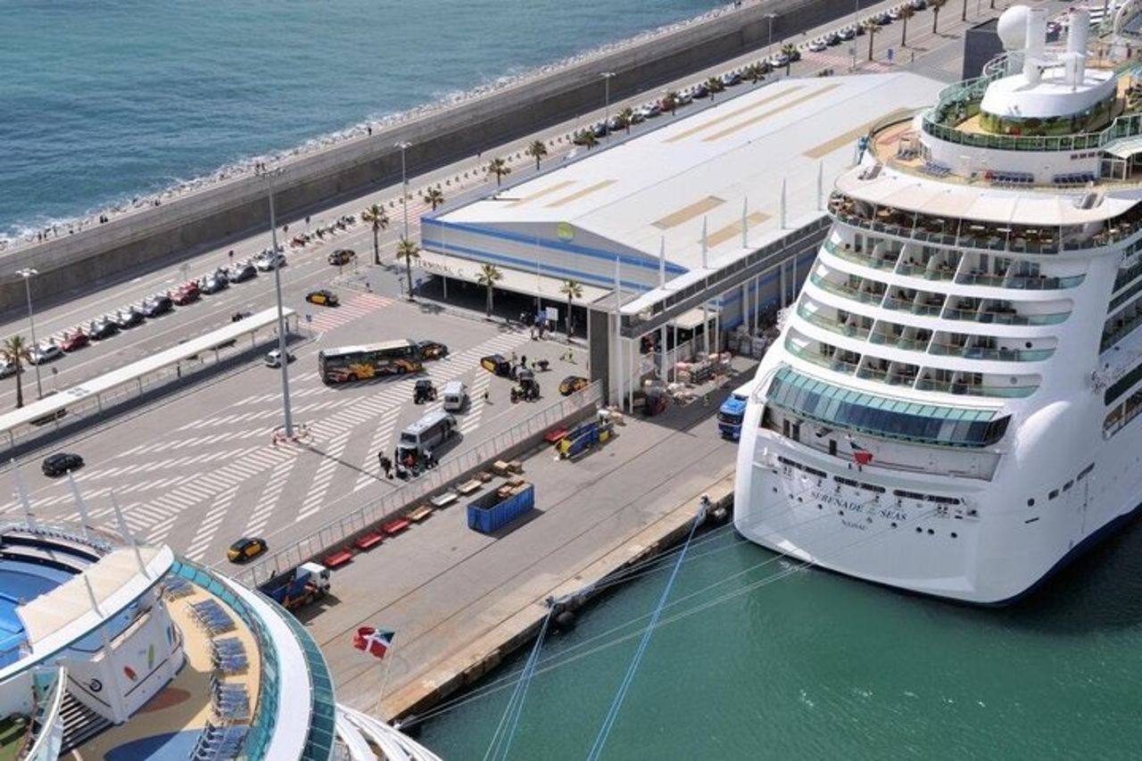 Transfer privato dagli hotel di Barcellona al porto di Barcellona — 5