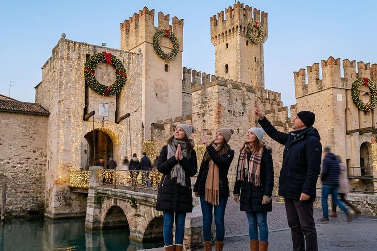 Tour privato a piedi di Natale a Sirmione Heritage — 3
