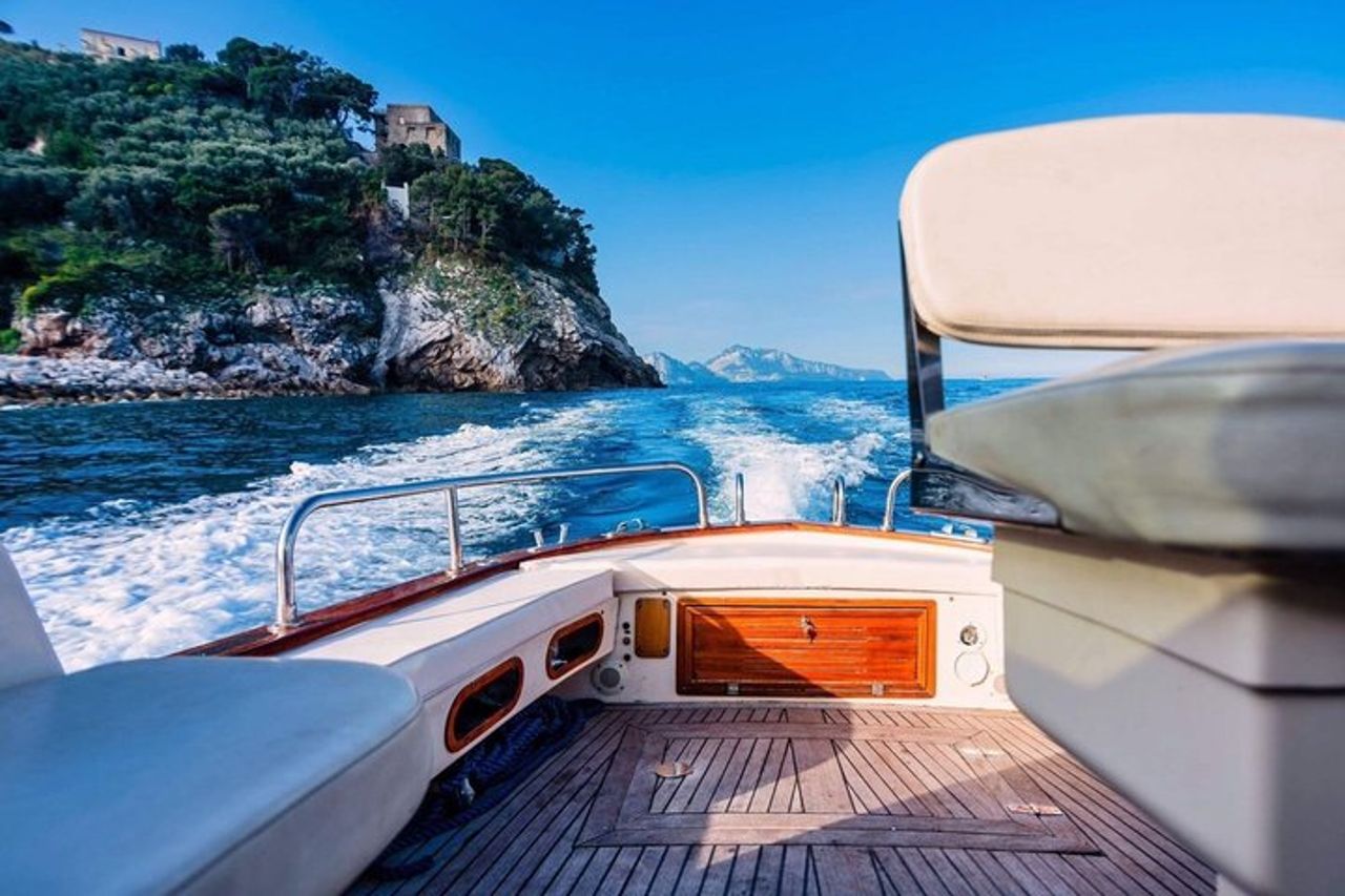 Tour Panoramico in Barca sul lago d'Iseo — 7
