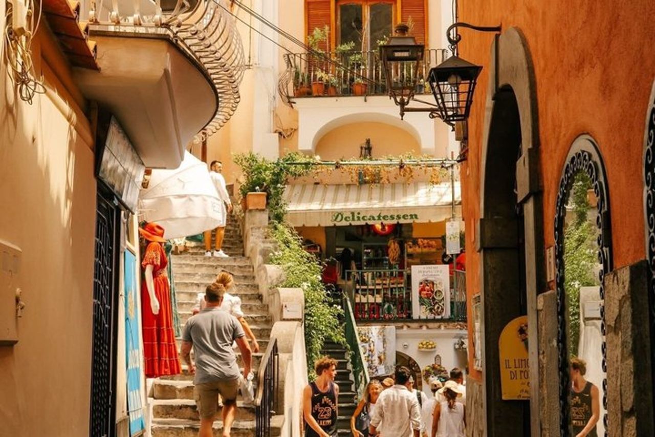 Tour condiviso della Costiera Amalfitana in Minivan 8 pax da Sorrento — 6