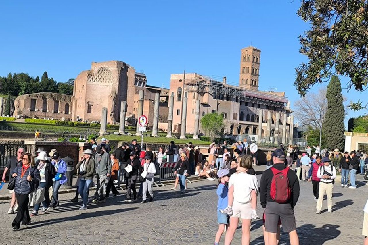 Fontana di Trevi e gemme nascoste — 2
