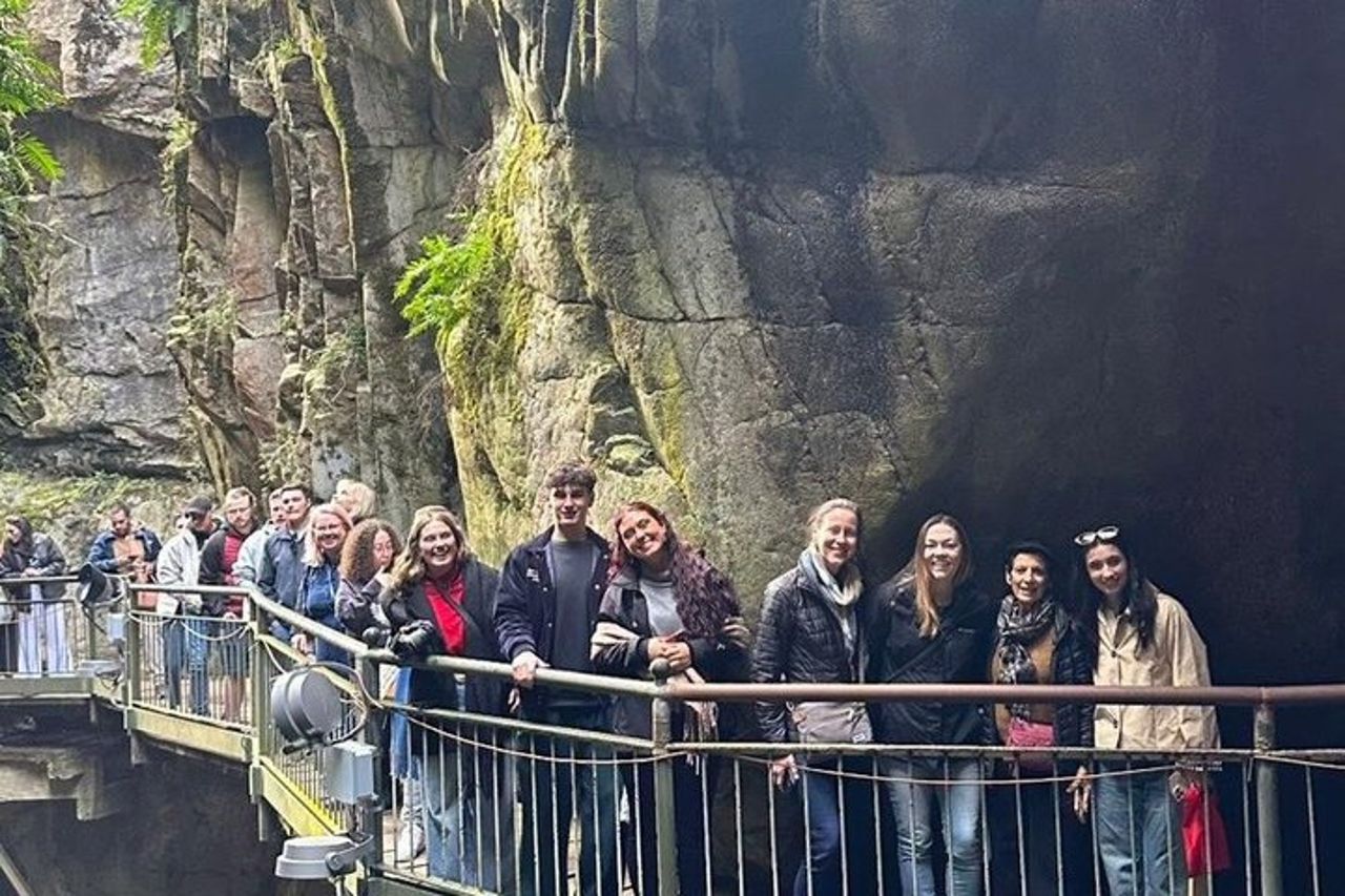 Piccolo Gruppo Lago di Como – Bellagio, Varenna & Cascate in Treno & Barca — 4