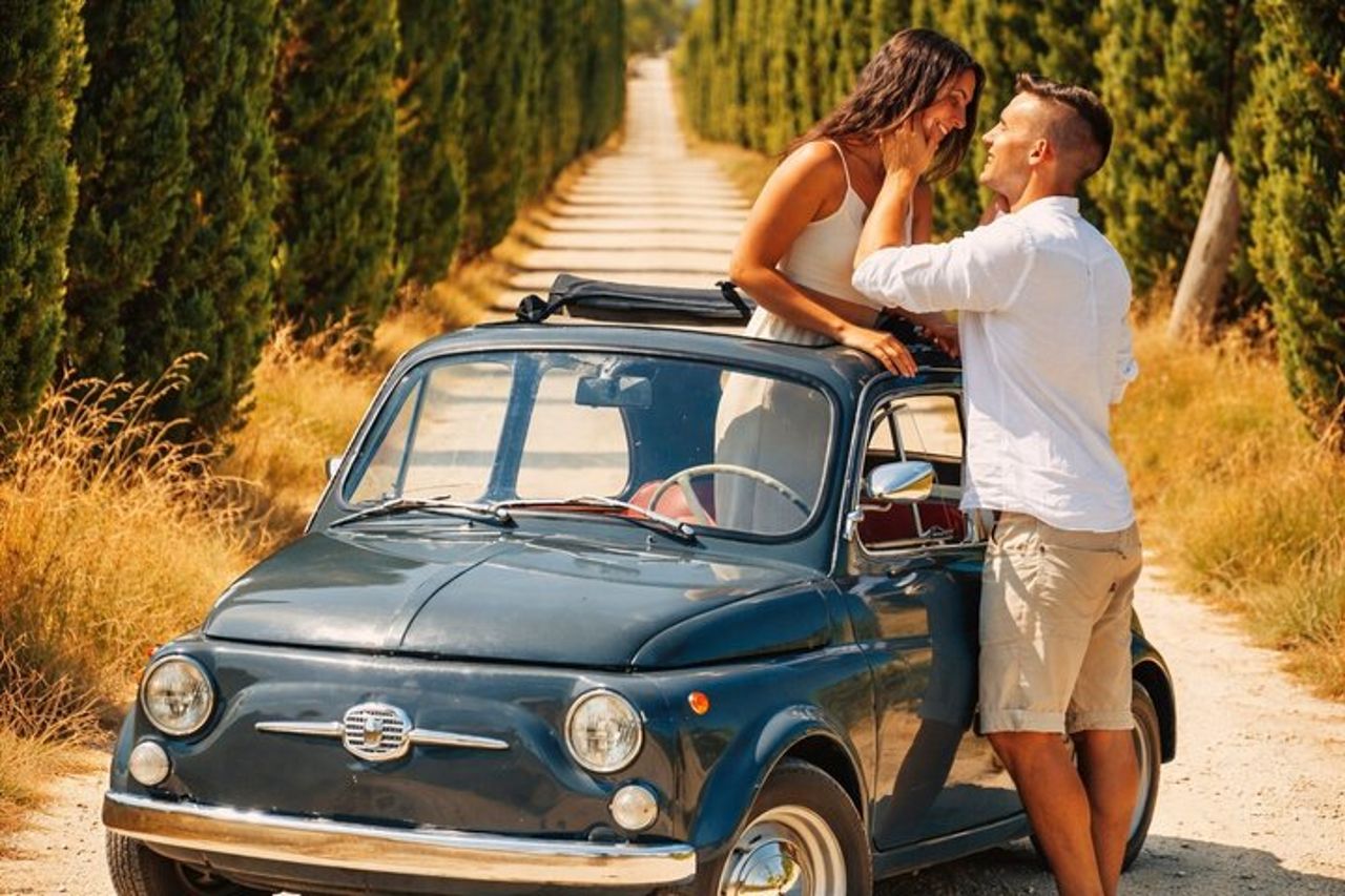 Tour Fiat 500 d'epoca: pranzo e 2 degustazioni di vini nel Chianti — 8