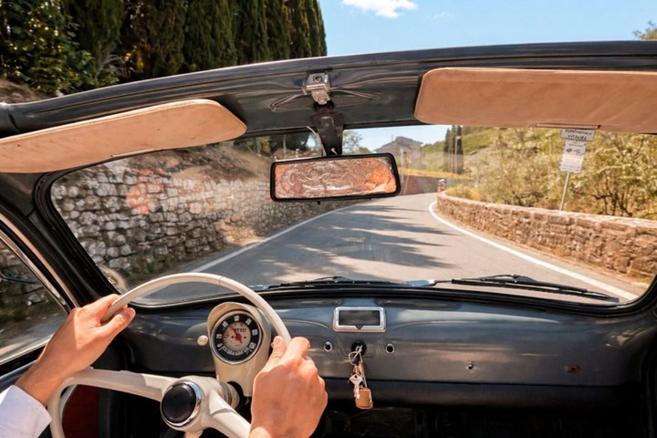 Tour Fiat 500 d'epoca: pranzo e 2 degustazioni di vini nel Chianti — 7