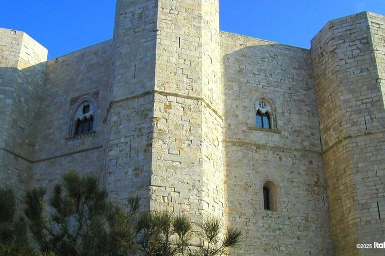 Tour privato di Castel del Monte: l'iconico castello ottagonale d'Italia — 8