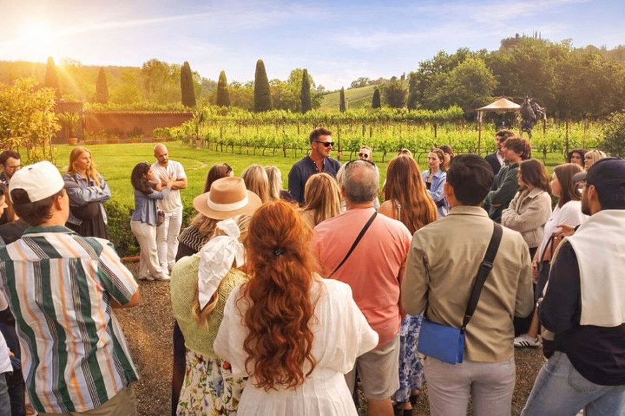San Gimignano Wine Tasting & cena toscana in una cantina locale — 4
