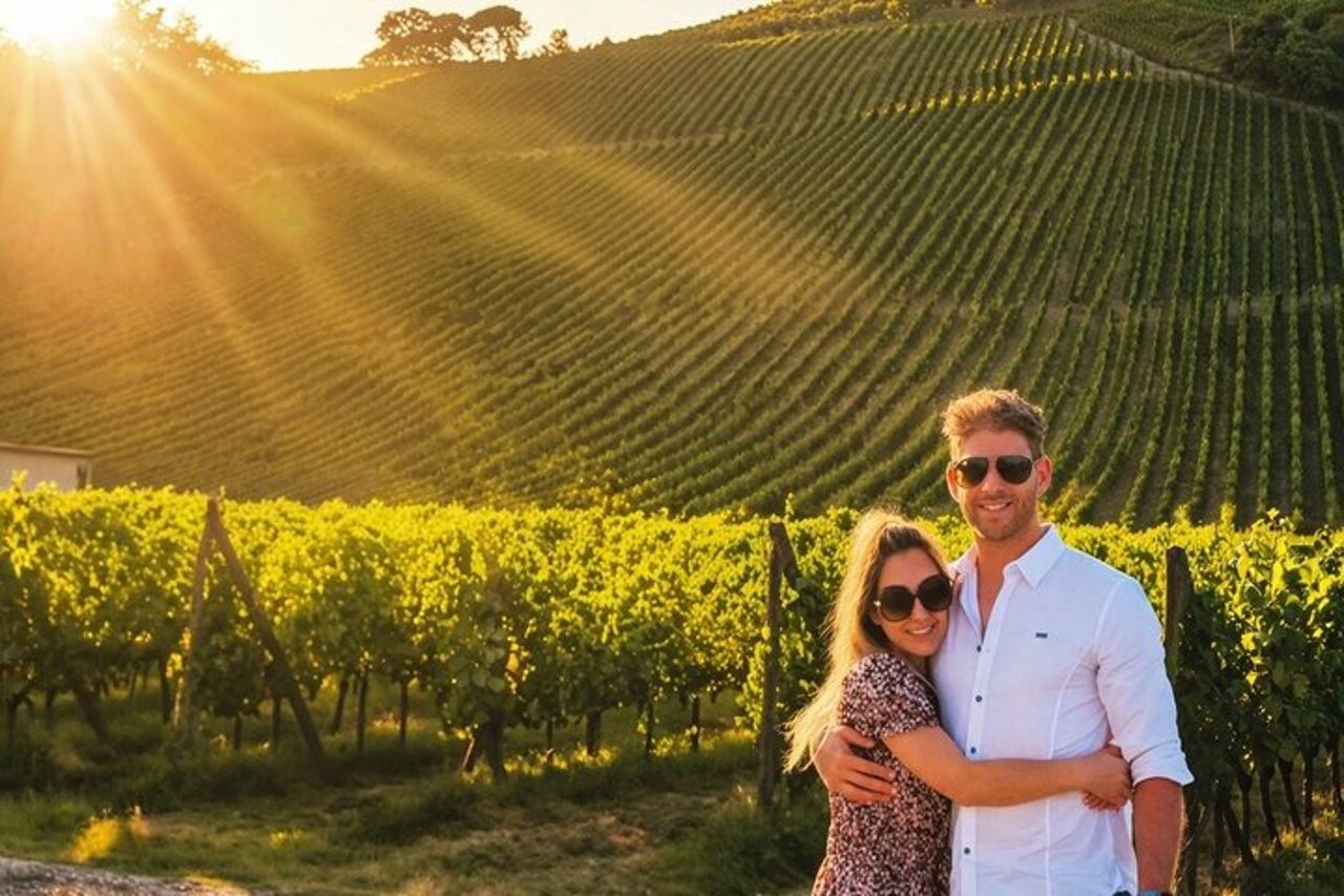San Gimignano Wine Tasting & cena toscana in una cantina locale — 5