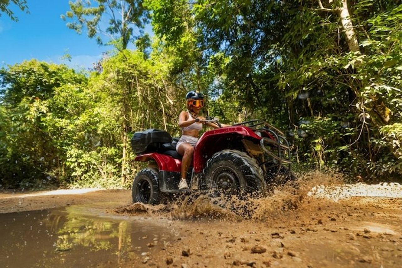 Da Playa del Carmen Avventura in ATV con ziplines, Cenote
