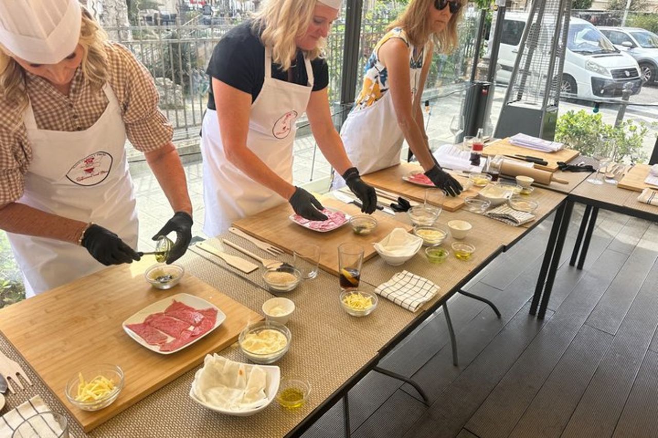 Scuola di Cucina Siciliana con Pranzo Incluso a Messina — 3