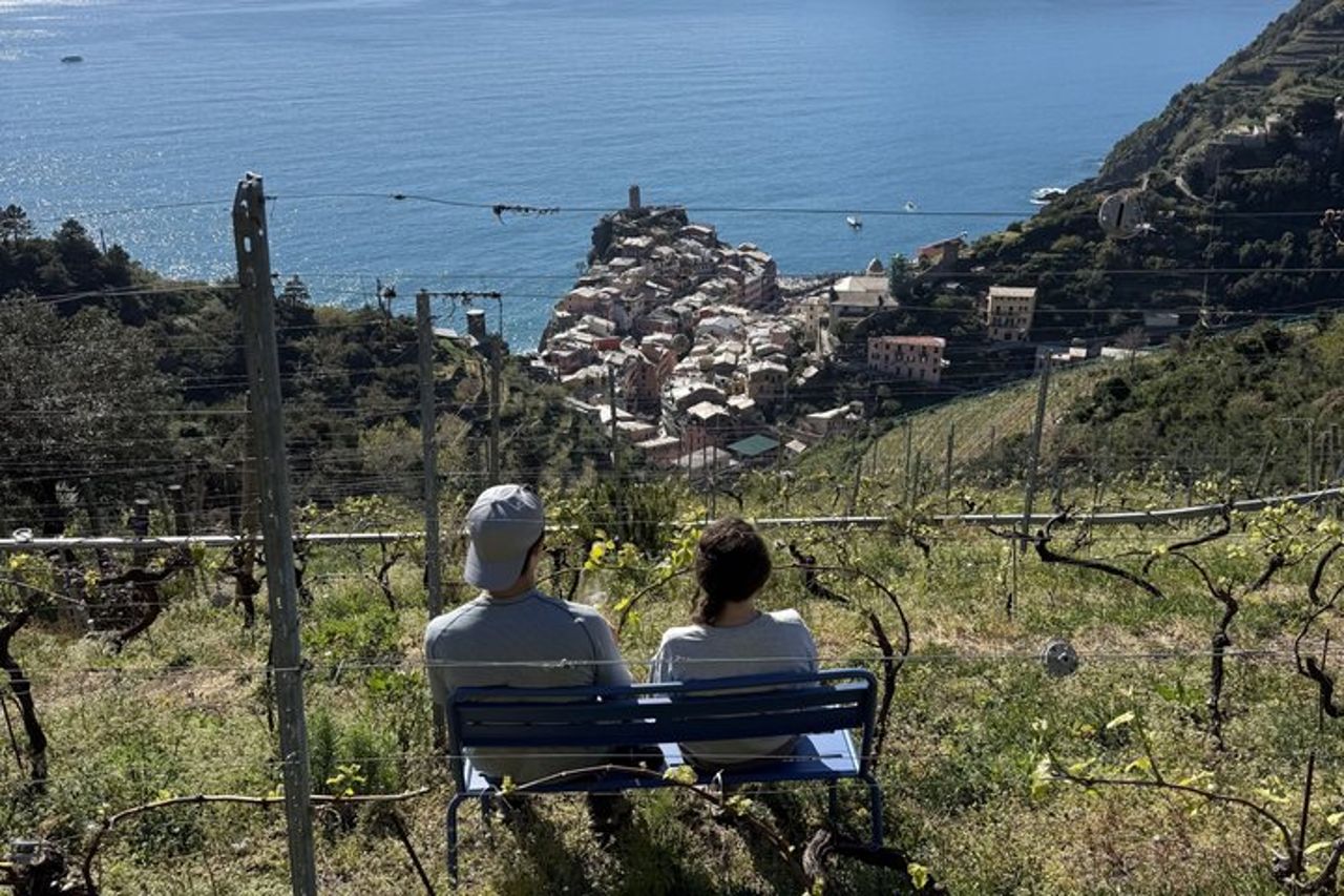 Eroico: Vineyard Trekking & Authentic Wine Tasting in Vernazza — 2