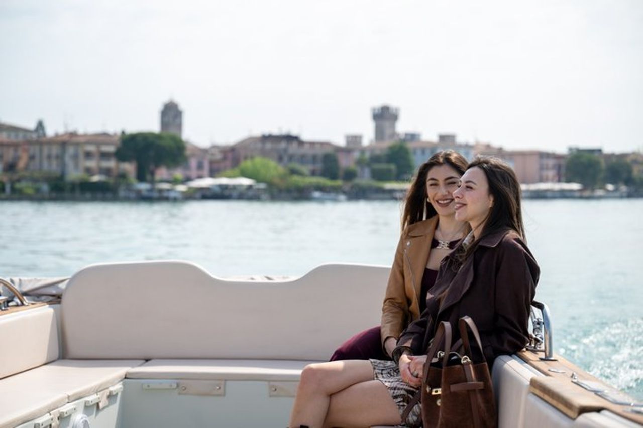 Visita Guidata A Sirmione Con Tour In Motoscafo — 4