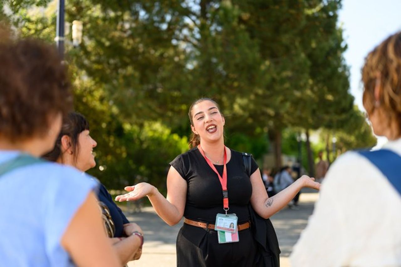 Tour a piedi di Tirana: storia, cultura e gemme locali nascoste — 8