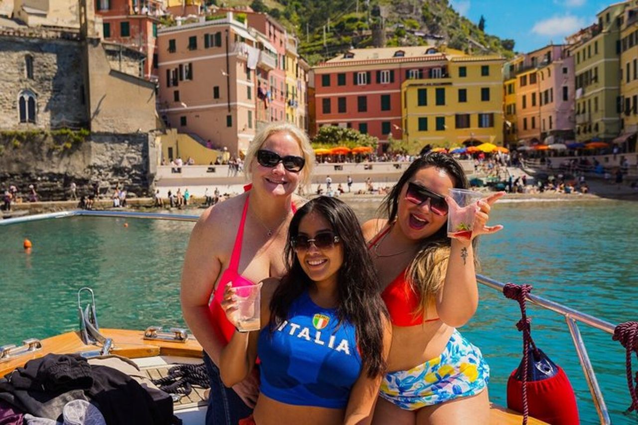 Cinque Terre Tour in Barca con Partenza da Monterosso — 7